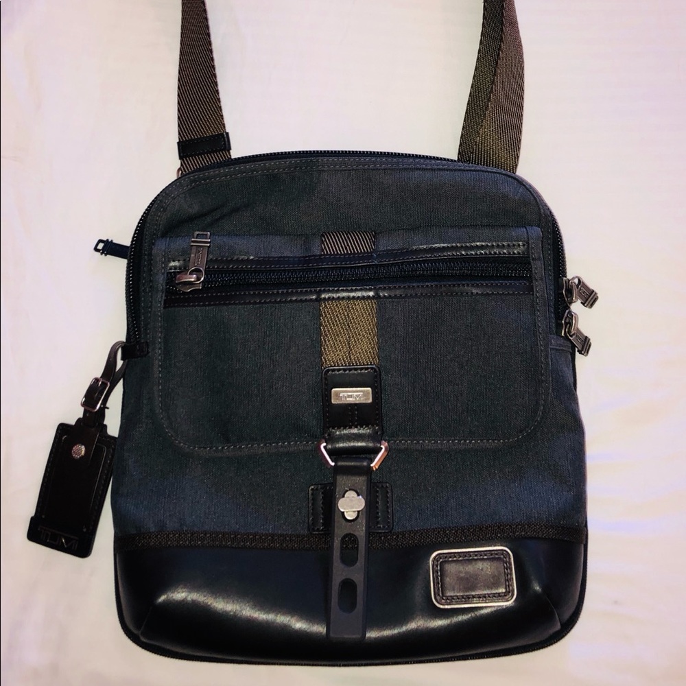 Tumi crossover bag